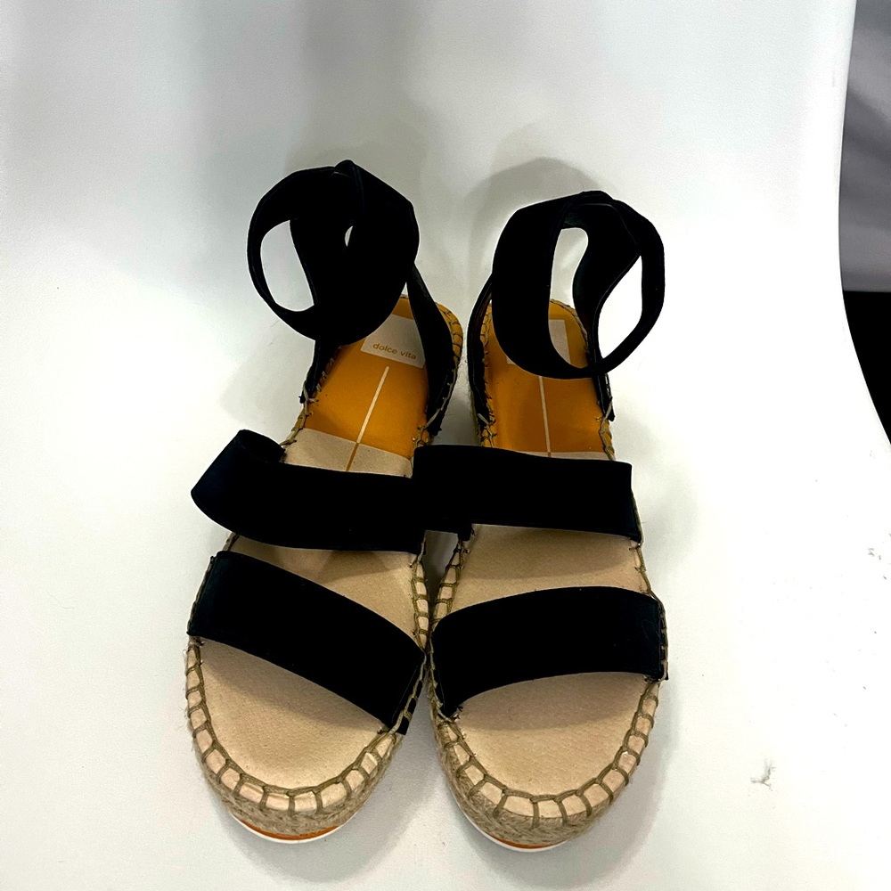 Platform sandals size 8